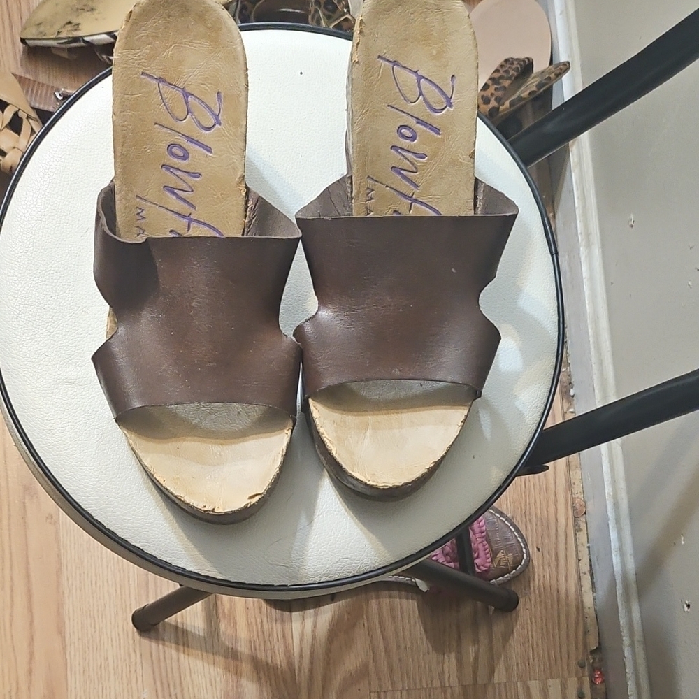 Blowfish Brown Mules Casual Minimalist Design